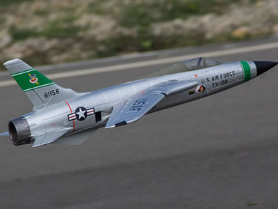 Freewing F-105 Thunderchief 64mm Jet Kit 3S RC Airplane