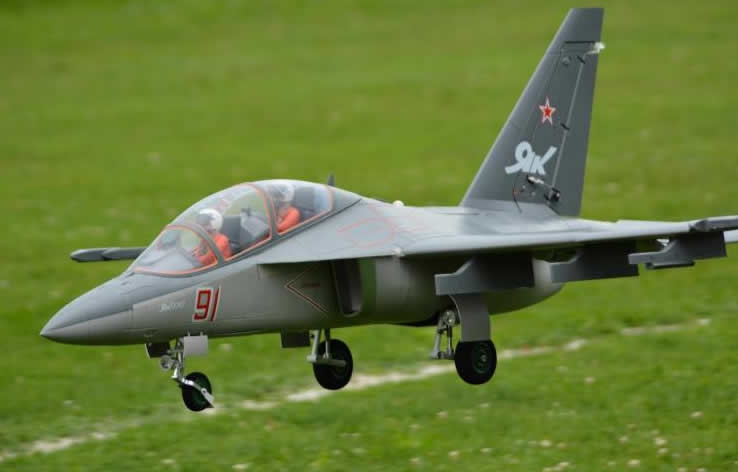 Freewing Yak-130  Grey Super Scale 90mm EDF Jet